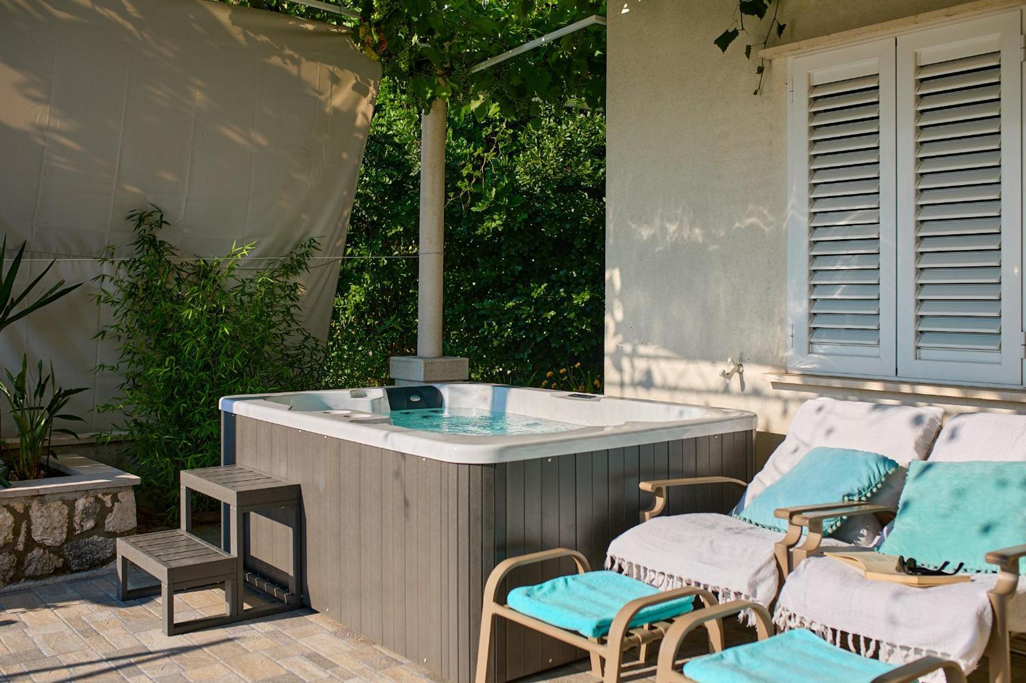 Holiday home House Lilla *