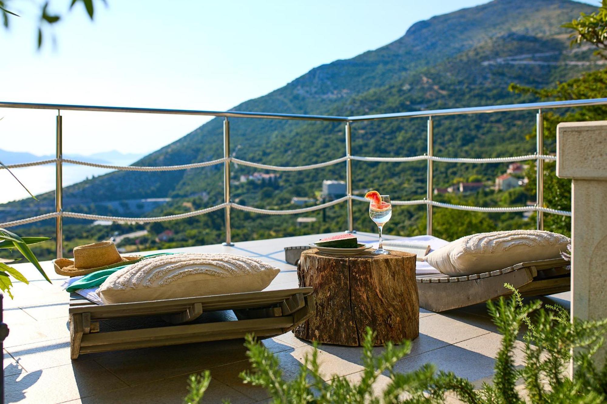 Holiday home House Lilla *